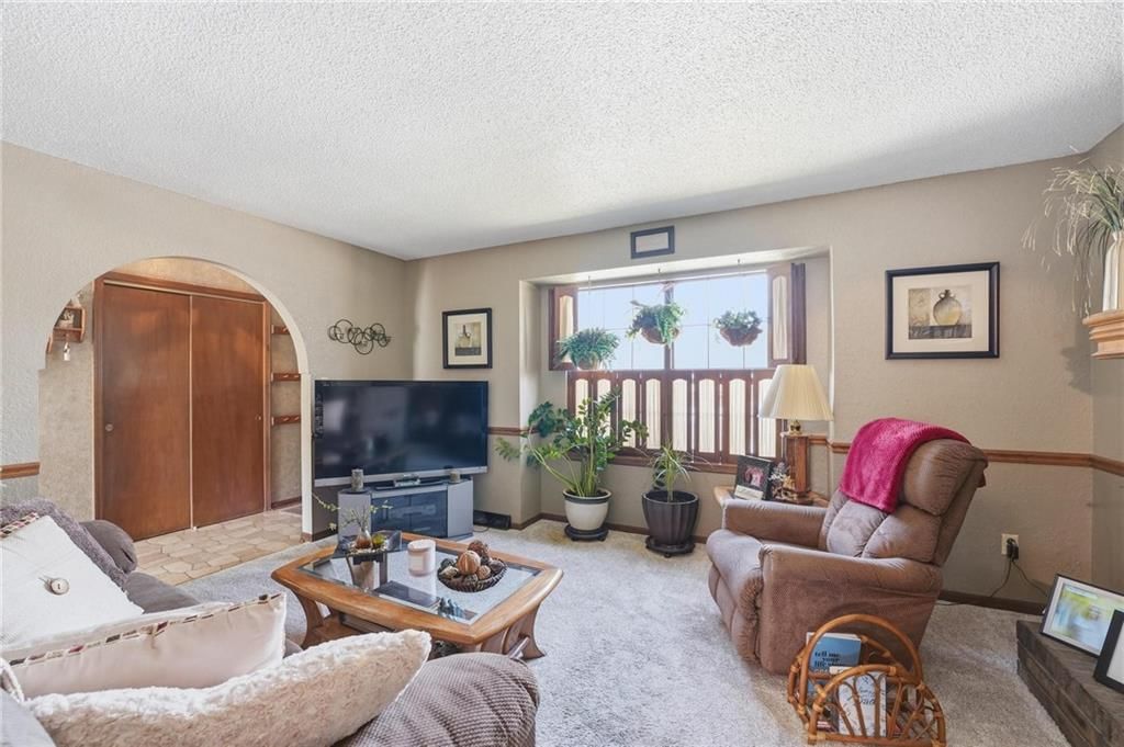 200 SE Sherri Lane — photo 4