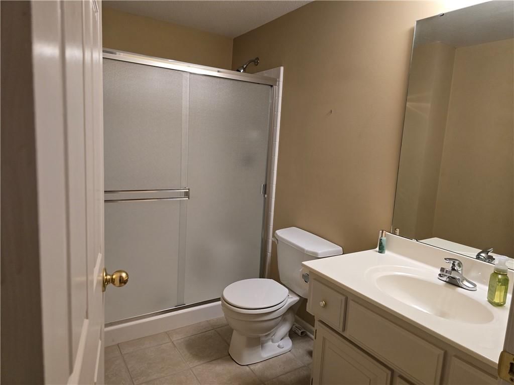 7833 N Cherry Street — photo 13
