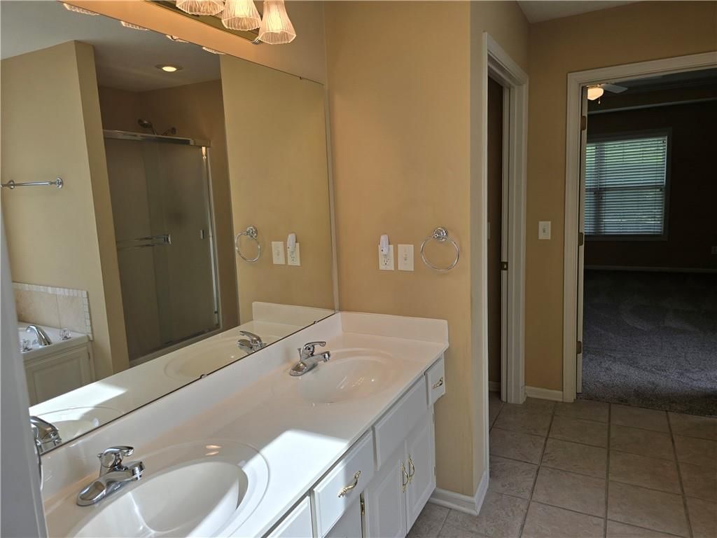 7833 N Cherry Street — photo 18