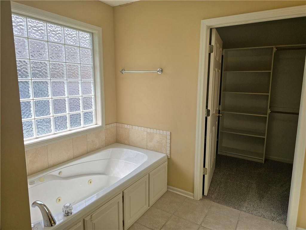 7833 N Cherry Street — photo 20