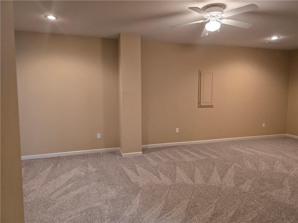 7833 N Cherry Street — photo 29