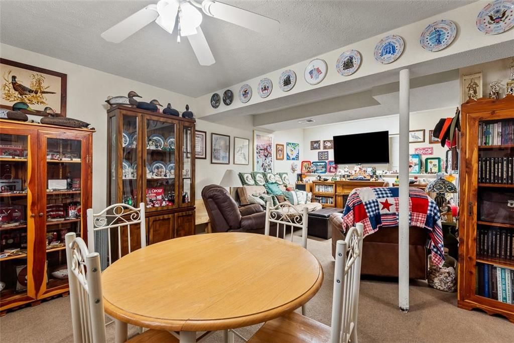 310 W Johnston Street — photo 16