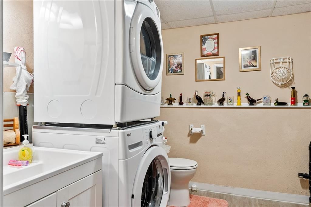 310 W Johnston Street — photo 17