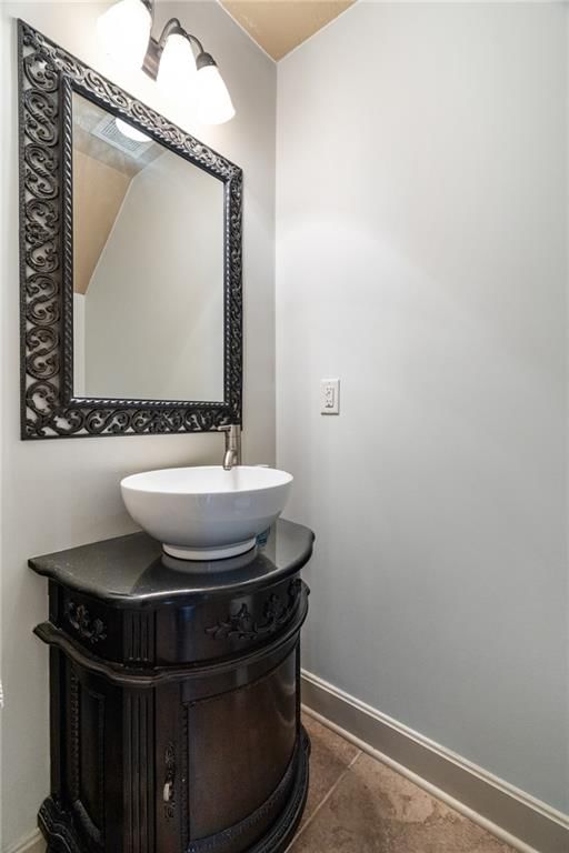 533 SW 15th Street — photo 7