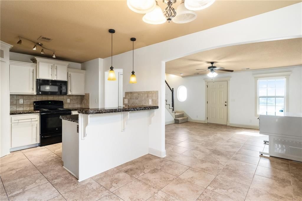 533 SW 15th Street — photo 11
