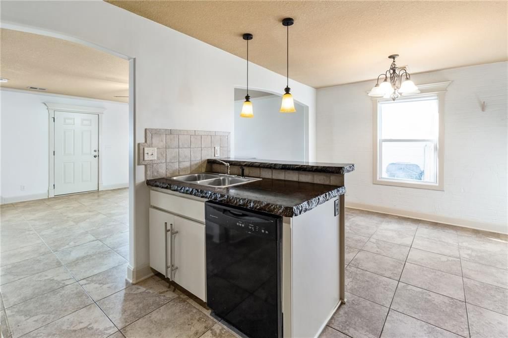 533 SW 15th Street — photo 15