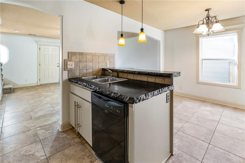 533 SW 15th Street — photo 16