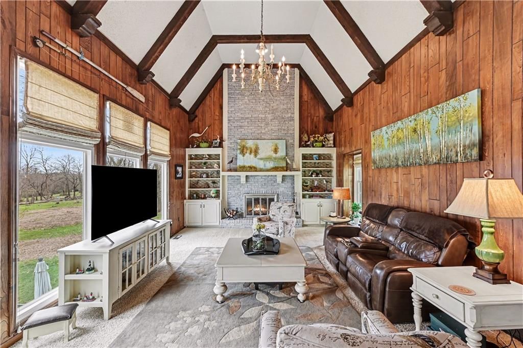 1510 S Lakestone Drive — photo 3