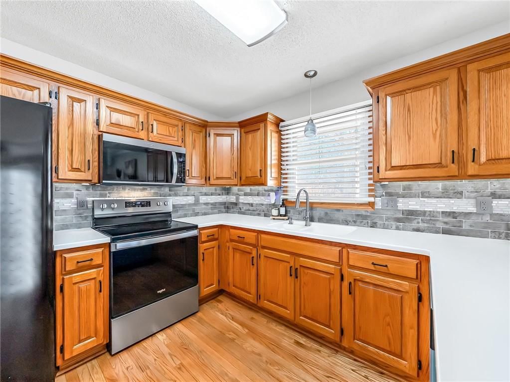 801 SW 29TH Street — photo 11