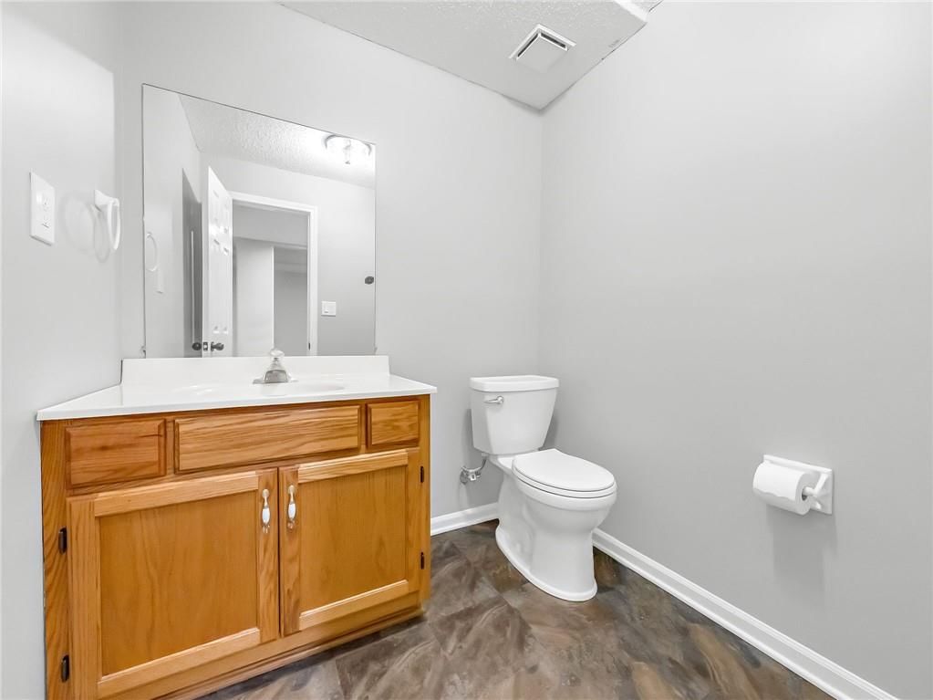801 SW 29TH Street — photo 23