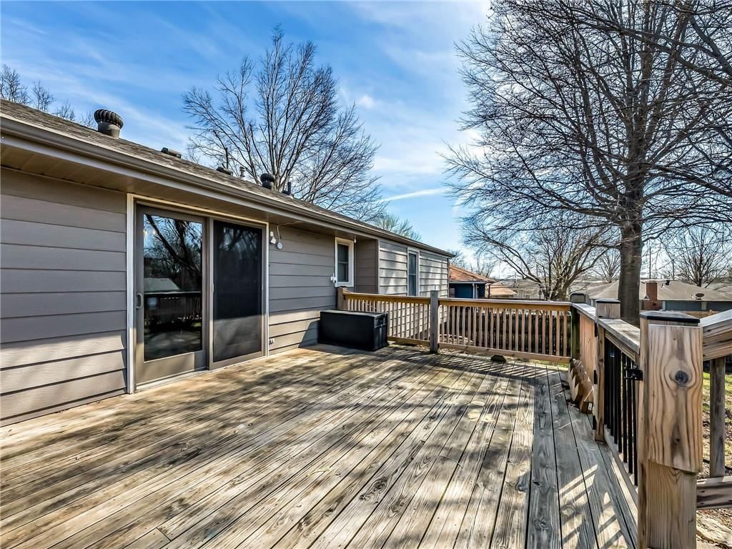 801 SW 29TH Street — photo 24
