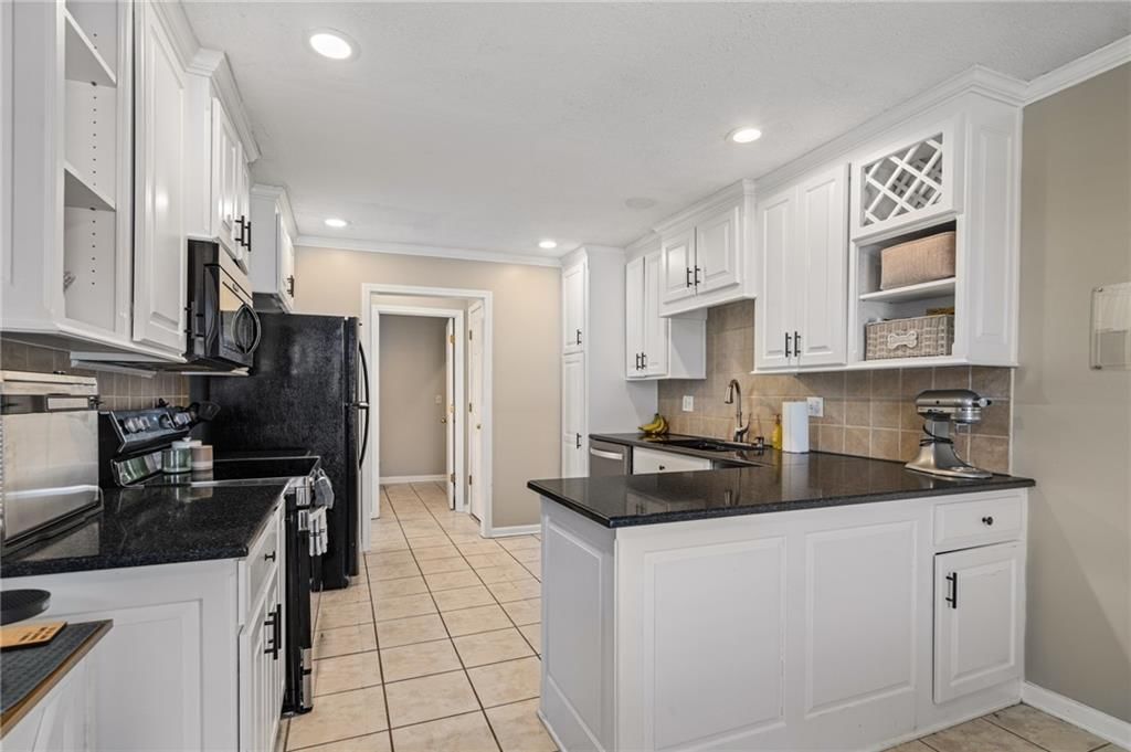 7216 Rene Street — photo 13