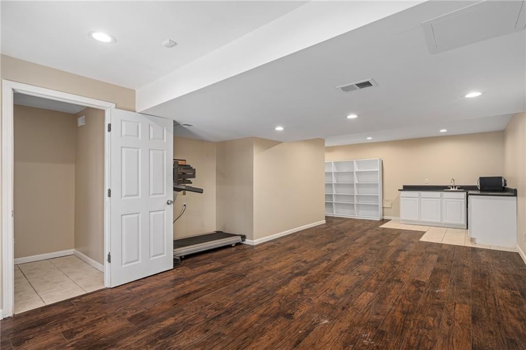 7216 Rene Street — photo 34