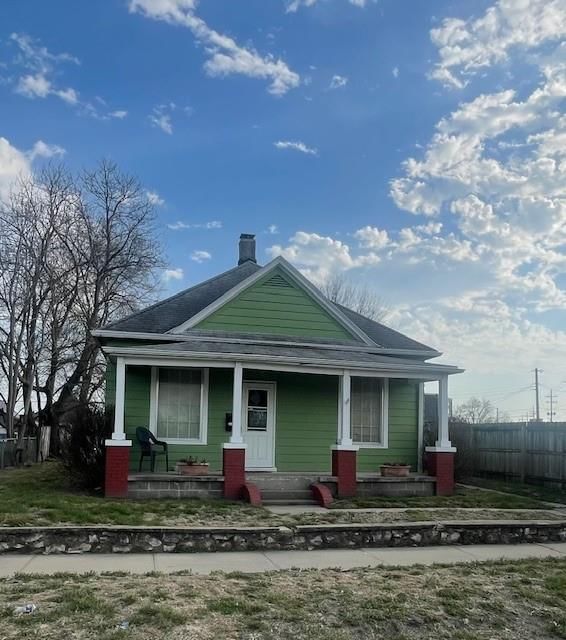 418 Massachusetts Street — photo 2