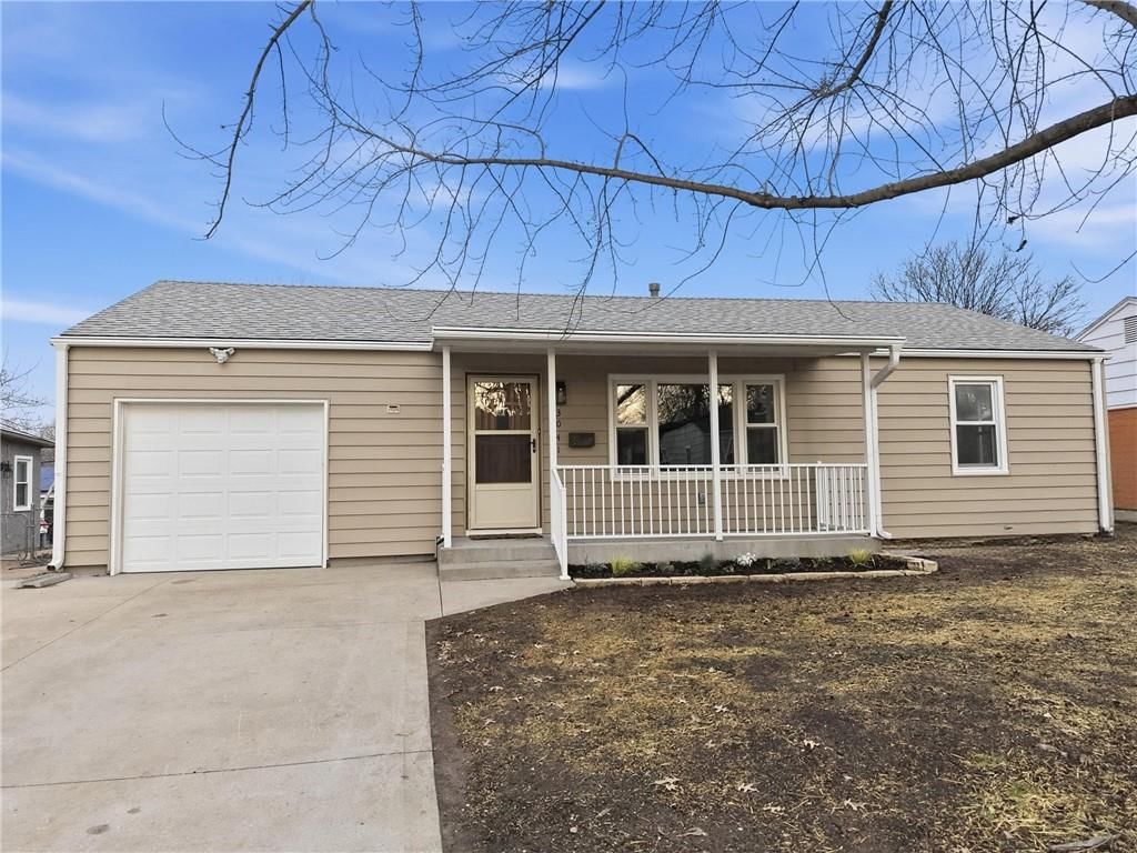 3041 S 46th Street — photo 2