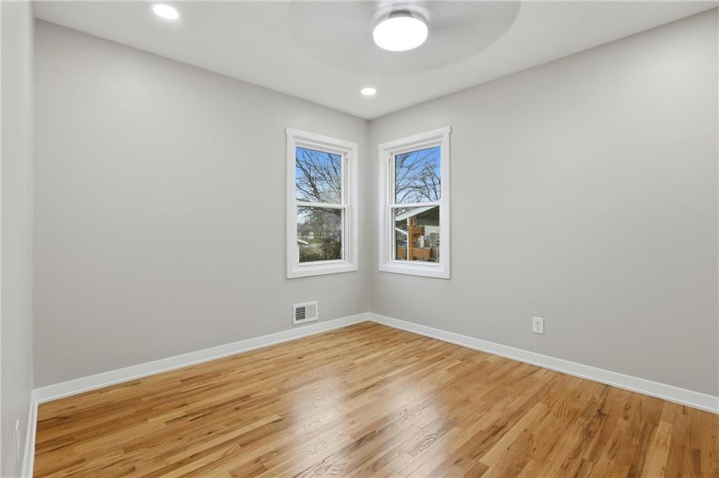 3041 S 46th Street — photo 9