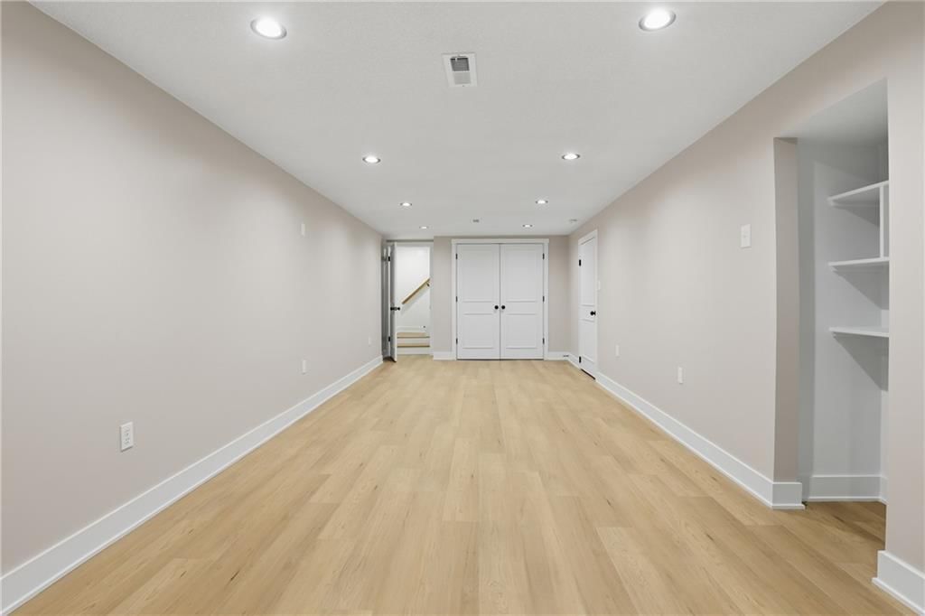 3041 S 46th Street — photo 16