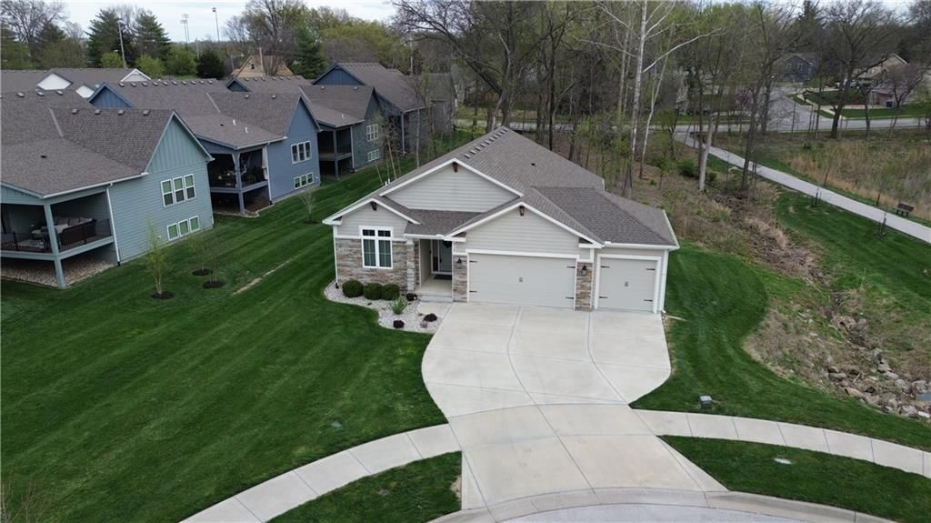 717 Riverwood Drive — photo 28
