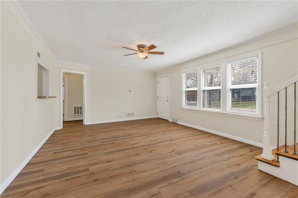 1101 NW B Street — photo 11