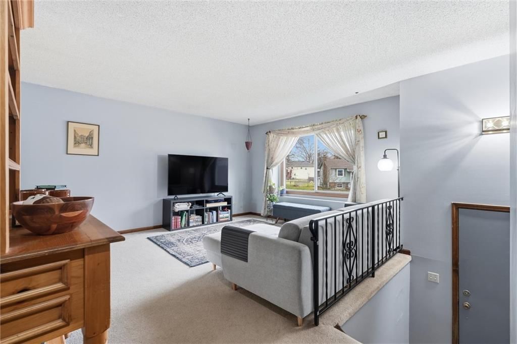 15909 W 153rd Street — photo 4