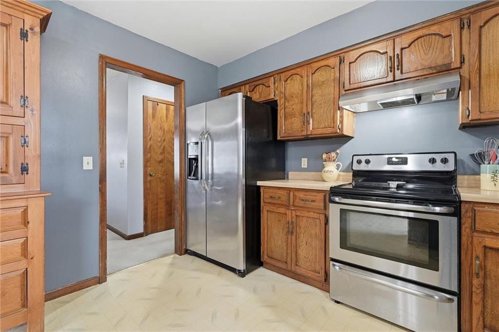 15909 W 153rd Street — photo 11