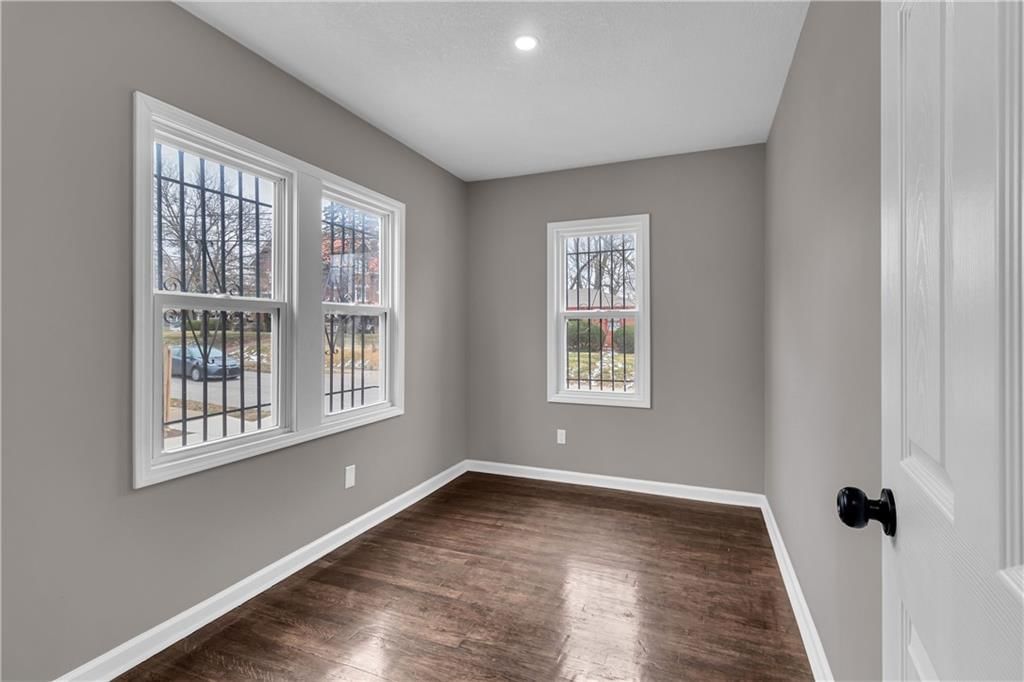 5647 WAYNE Avenue — photo 13