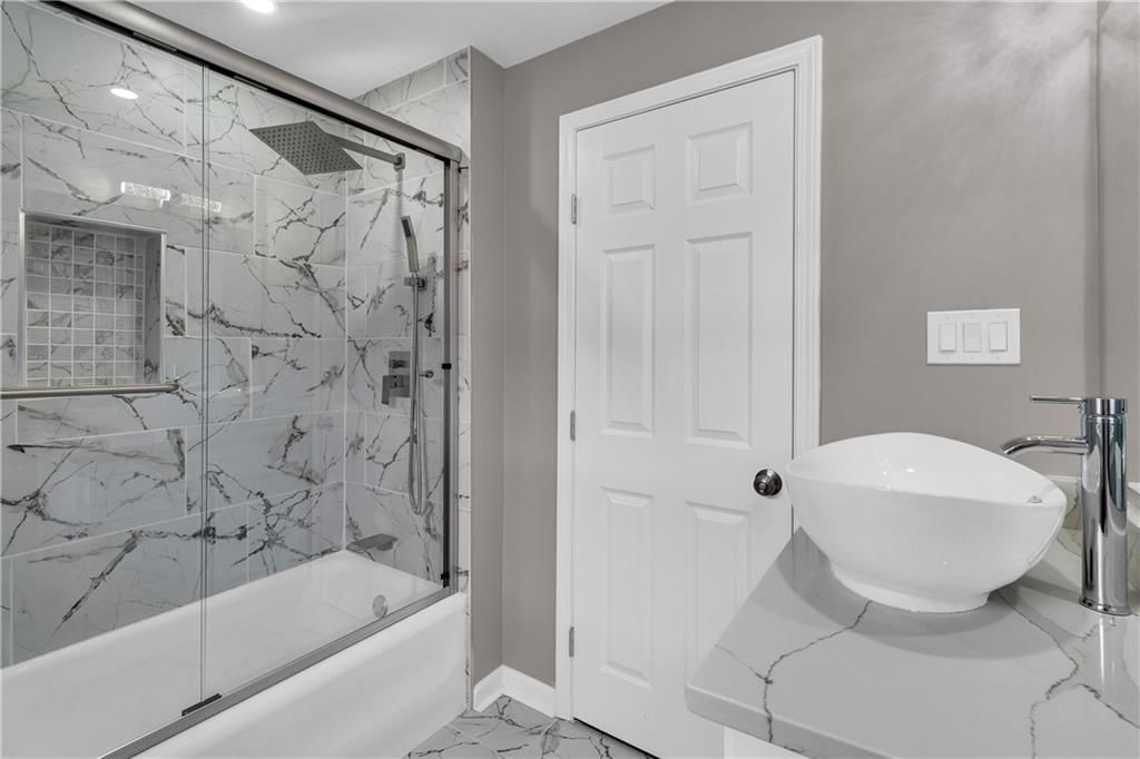 5647 WAYNE Avenue — photo 22