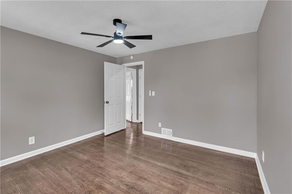 5647 WAYNE Avenue — photo 24