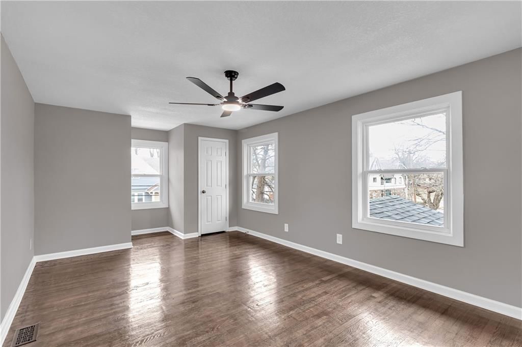 5647 WAYNE Avenue — photo 25
