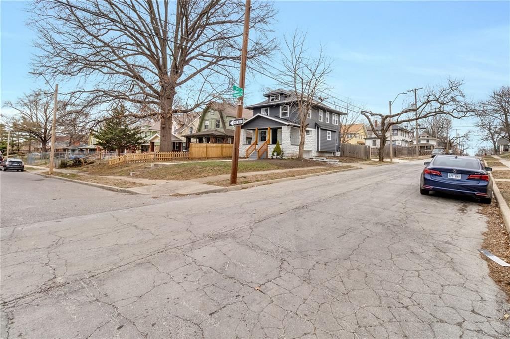5647 WAYNE Avenue — photo 35