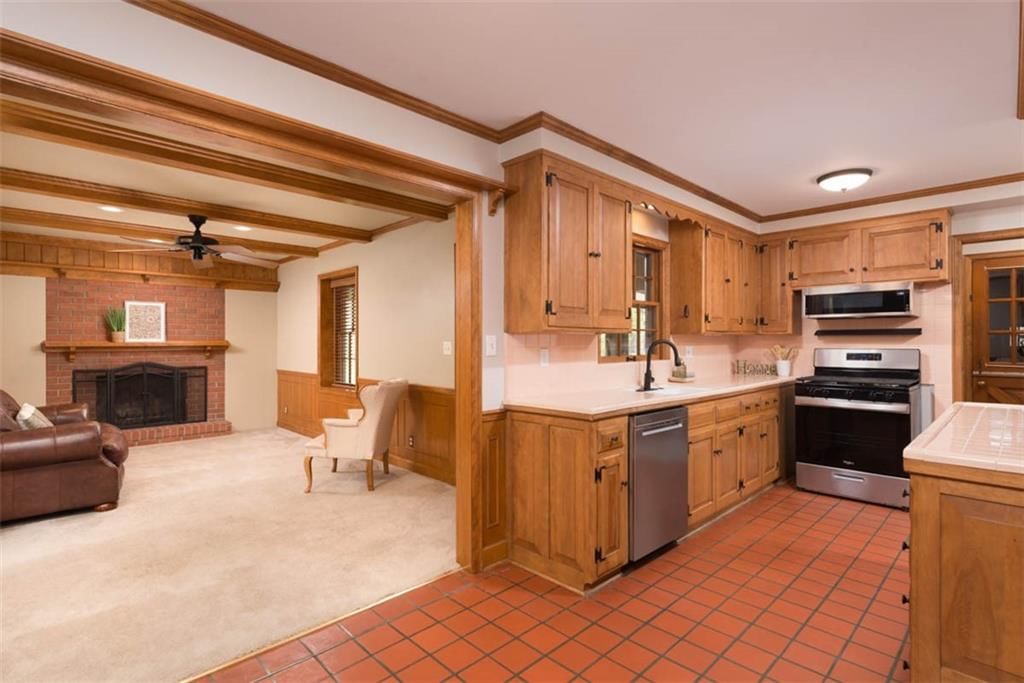 500 N Delaware Street — photo 16