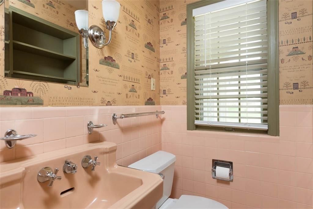 500 N Delaware Street — photo 19