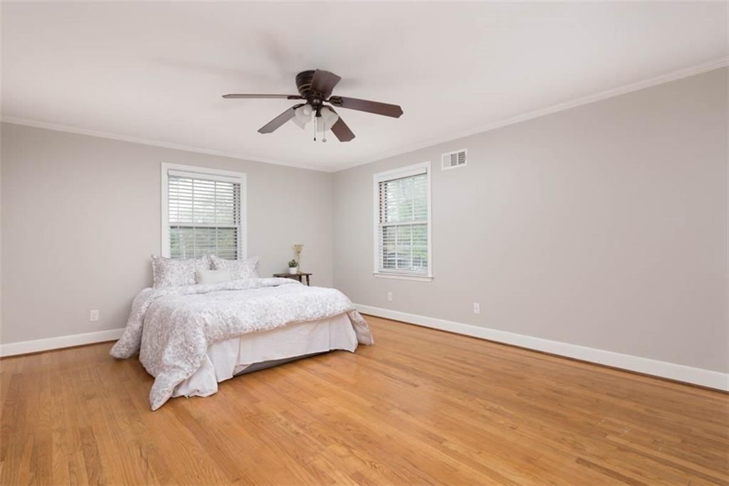 500 N Delaware Street — photo 29