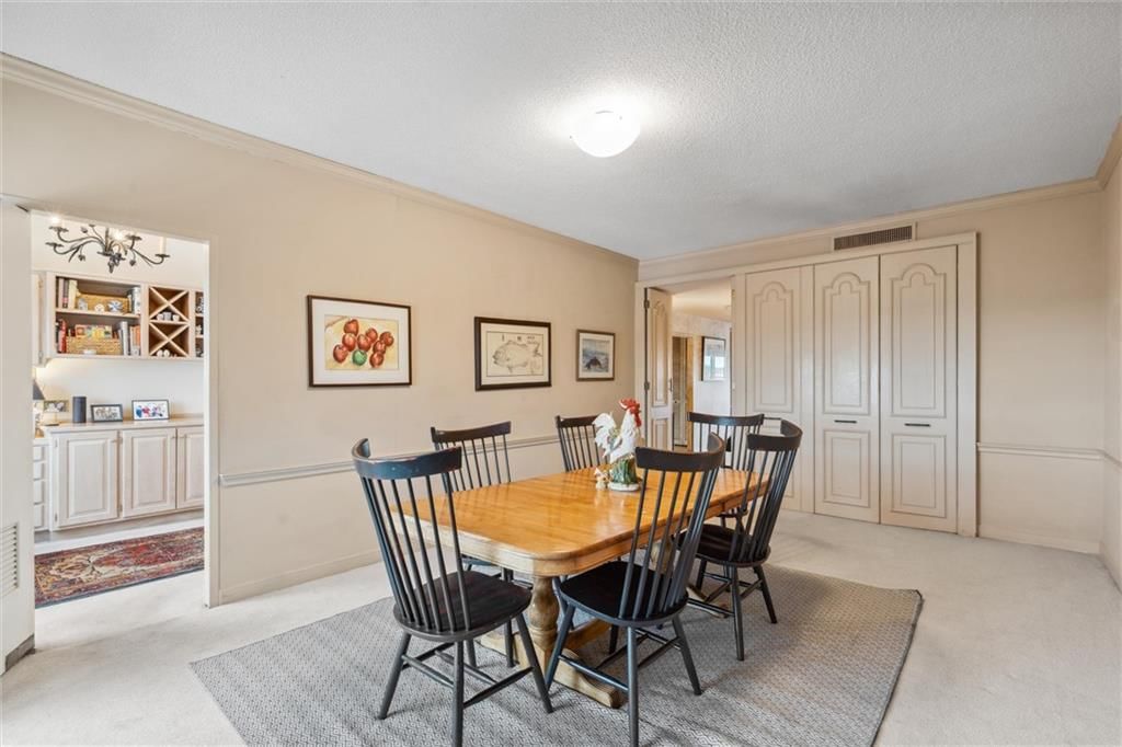 4545 Wornall Road — photo 23