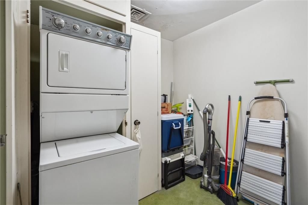 4545 Wornall Road — photo 41
