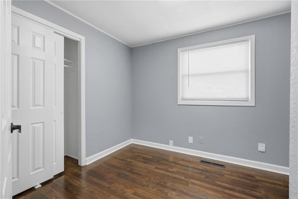 1002 NE 62nd St N/A — photo 15