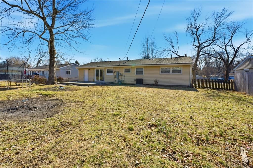 1002 NE 62nd St N/A — photo 23