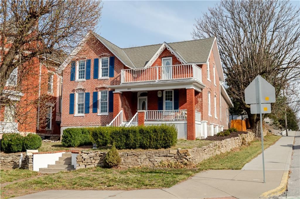 601 ATCHISON Street — photo 4