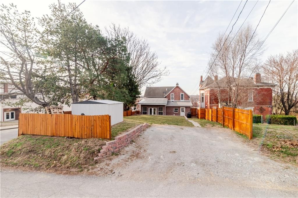 601 ATCHISON Street — photo 8