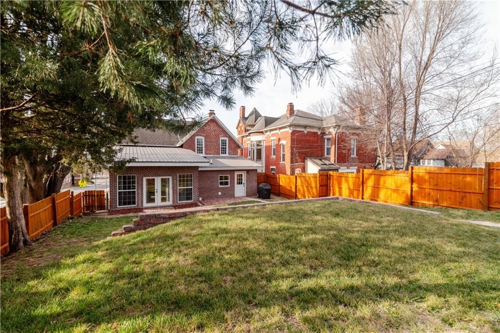 601 ATCHISON Street — photo 13