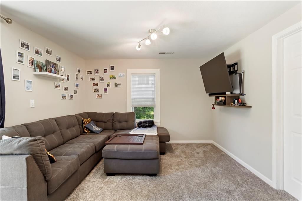 606 N 80th Terrace — photo 8