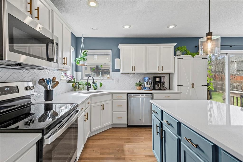 702 NW Eagle Drive — photo 10