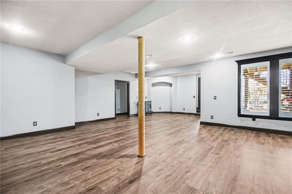 10009 N Euclid Avenue — photo 27