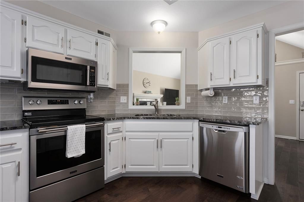 1249 SW Crossing Drive — photo 11