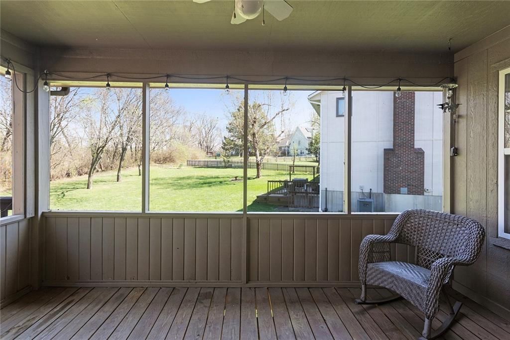 1249 SW Crossing Drive — photo 16