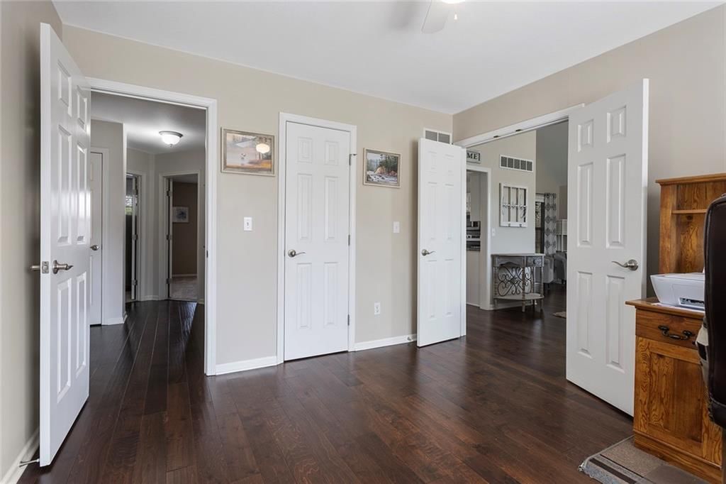 1249 SW Crossing Drive — photo 27