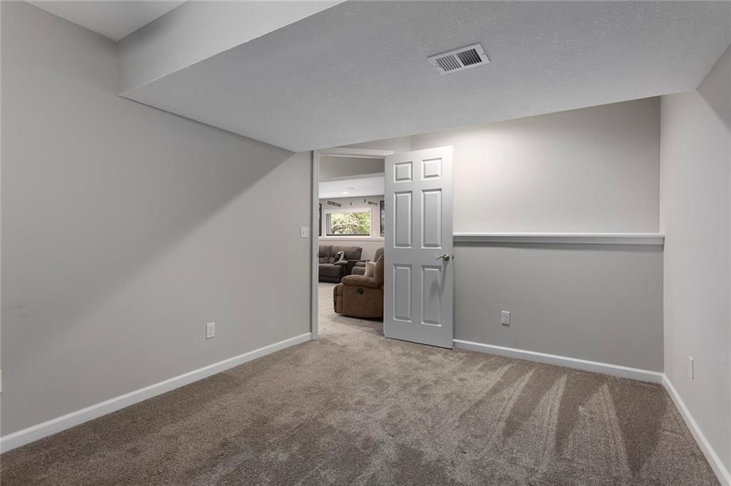 1249 SW Crossing Drive — photo 32