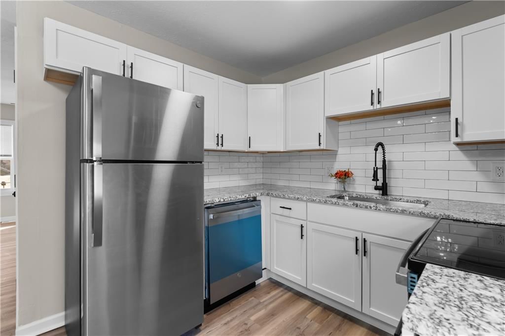 804 N 83rd Drive — photo 9
