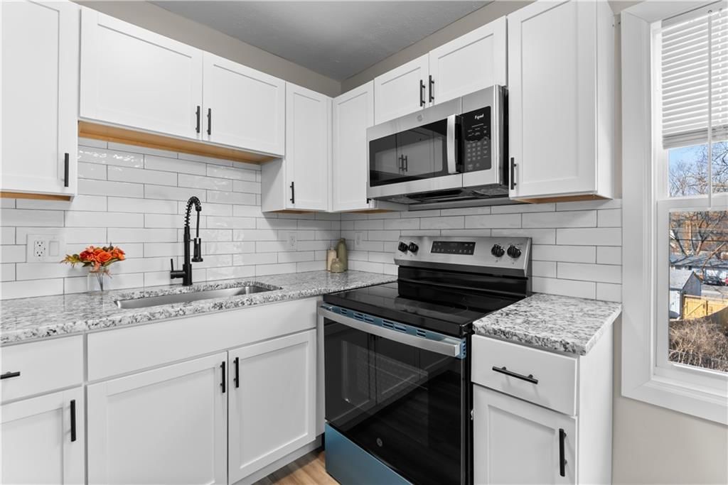 804 N 83rd Drive — photo 10