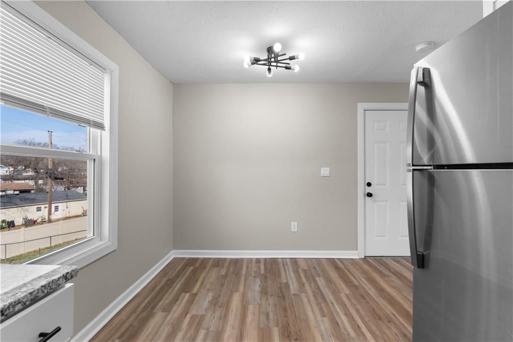 804 N 83rd Drive — photo 11
